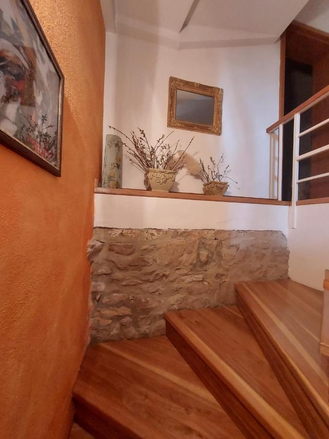 Villa Vicina Heritage Villa For 9,Milna - Close To Restaurants And Shops Dış mekan fotoğraf